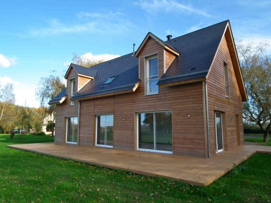 Comment trouver un terrain constructible pour construire une maison bois en Normandie ?